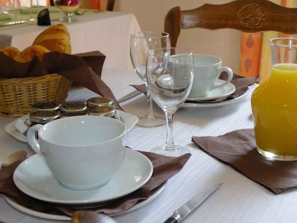 Human Hotel Restaurant Park Villecroze Kültér fotó